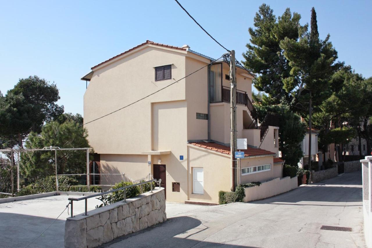 Apartments By The Sea Nemira, Omis - 5884 Tice Exterior photo